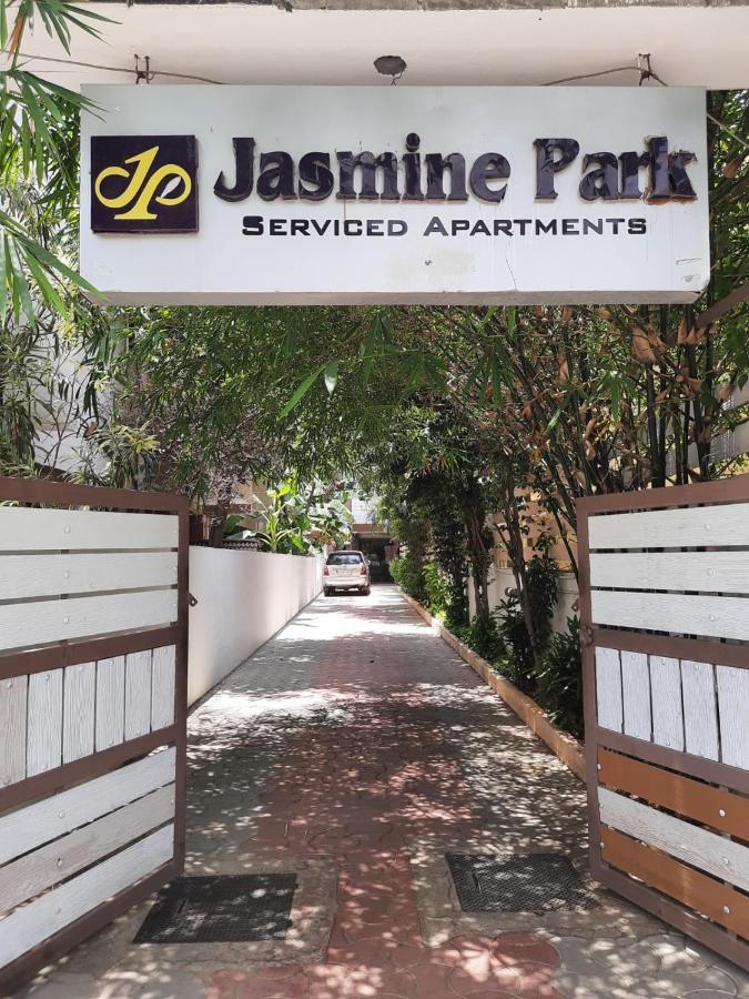 Aparthotel Jasmine Park Chennai Exterior foto